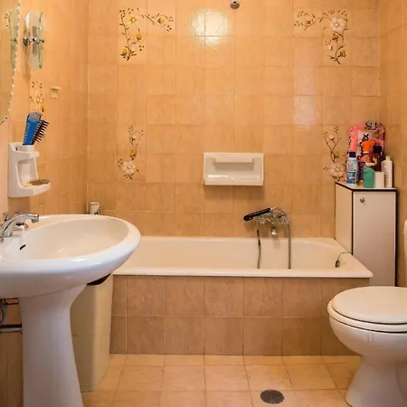 Fuer 7 Personen Ca 130 Qm In Monte San Pietrangeli, Adriakueste Italien Kueste Der Marken * Monte San Pietrangeli