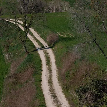 Fuer 7 Personen Ca 130 Qm In Monte San Pietrangeli, Adriakueste Italien Kueste Der Marken 公寓